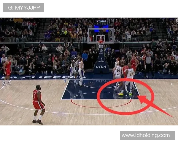 卢:布朗展现出超级球星的实力 下半场首发祖巴茨是根据比赛走势做出的调整 卢:布朗展现出超级球星的实力 下半场首发祖巴茨是根据比赛走势做出的调整