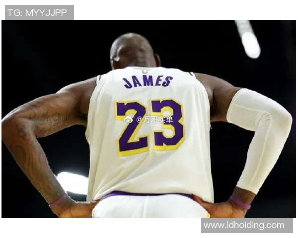 湖人国度祝贺元老成员RyanWardLA